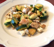 Kip met courgette en feta